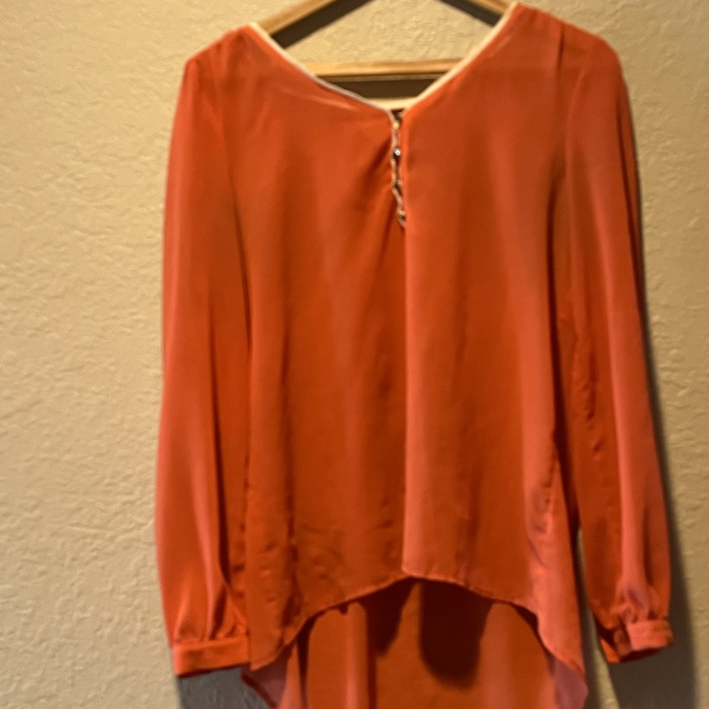 Orange top